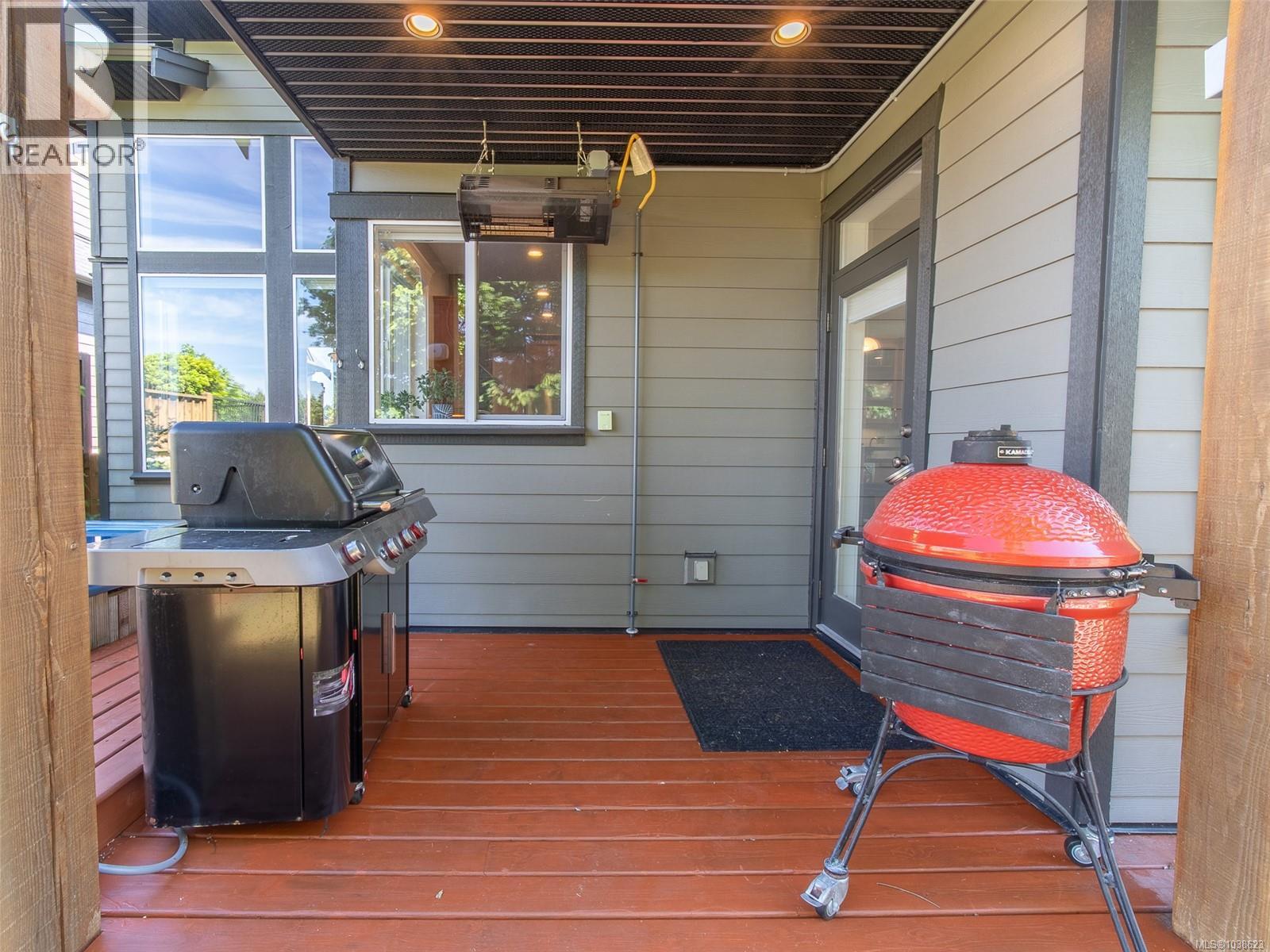 3502 Castle Rock Dr - 35