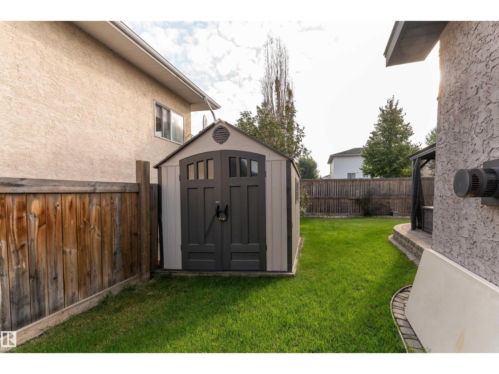 8407 160 AV NW - 59