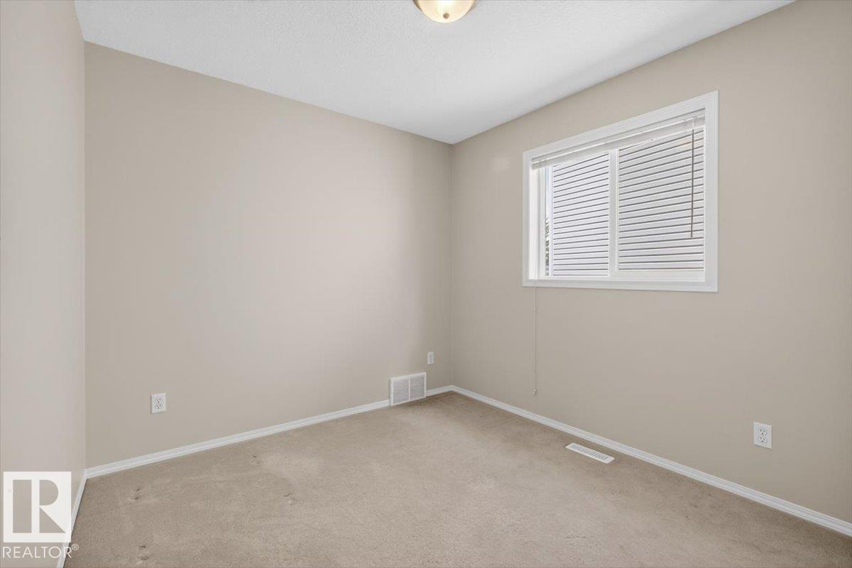 7928 10 AV SW - 12