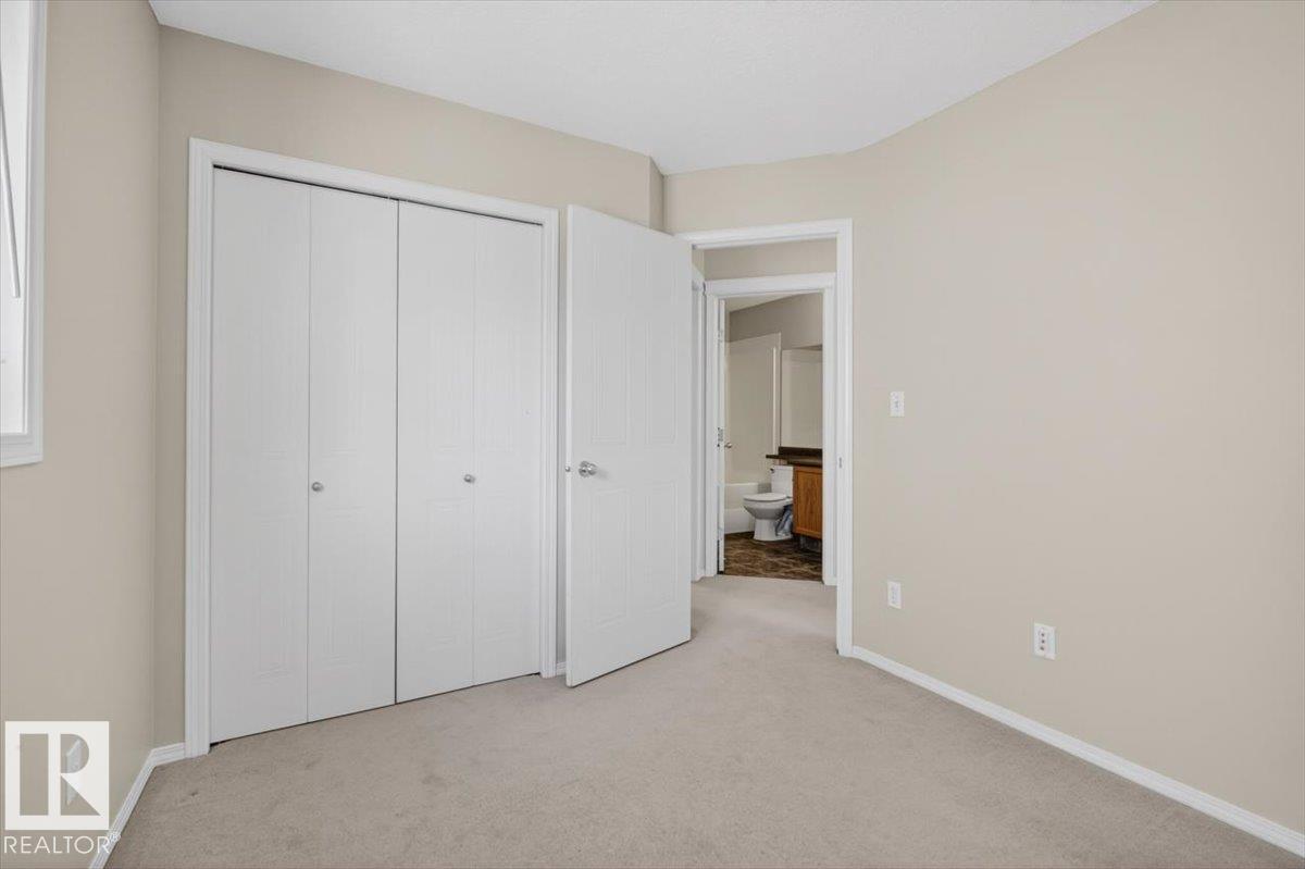 7928 10 AV SW - 13