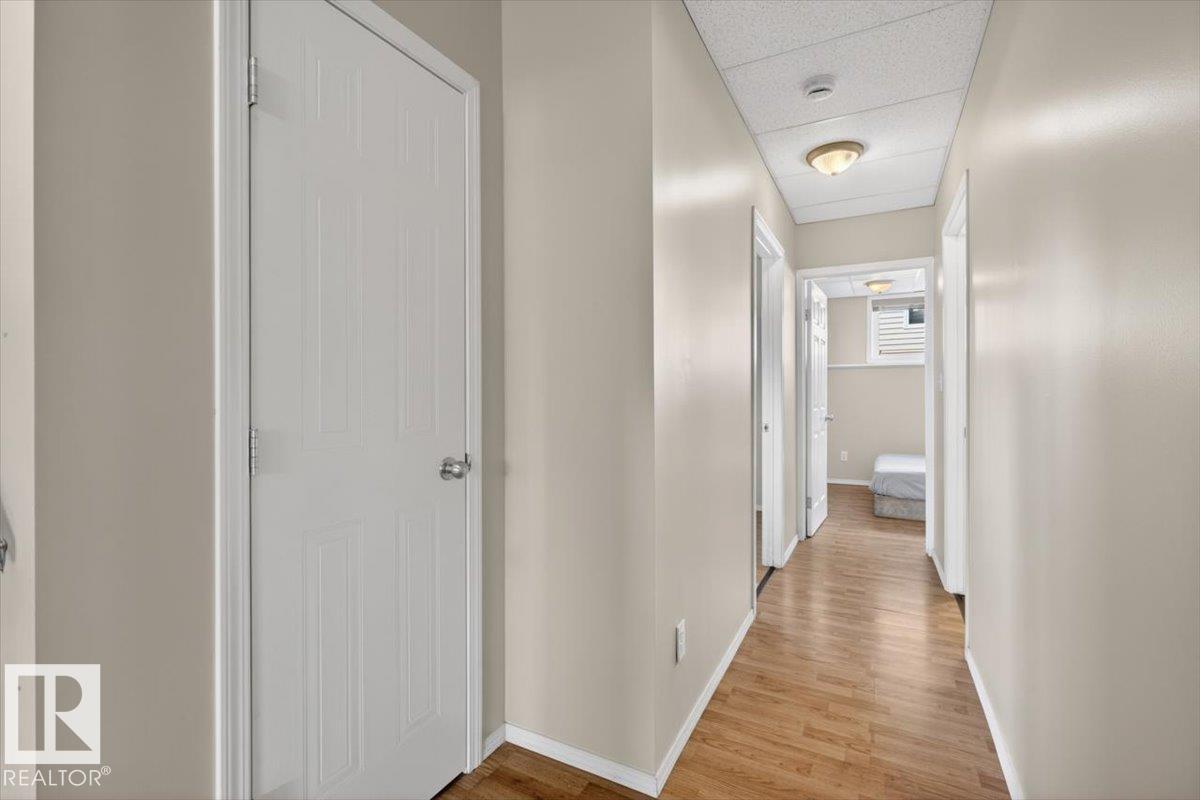 7928 10 AV SW - 20