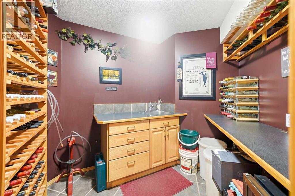 27 Strathmore Lakes Crescent - 28