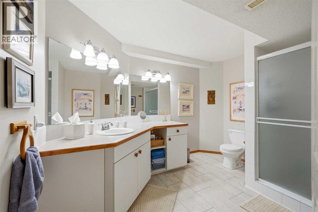 27 Strathmore Lakes Crescent - 29