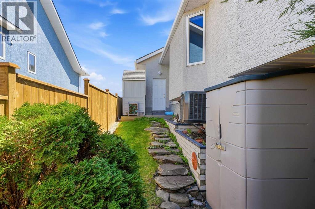 27 Strathmore Lakes Crescent - 39