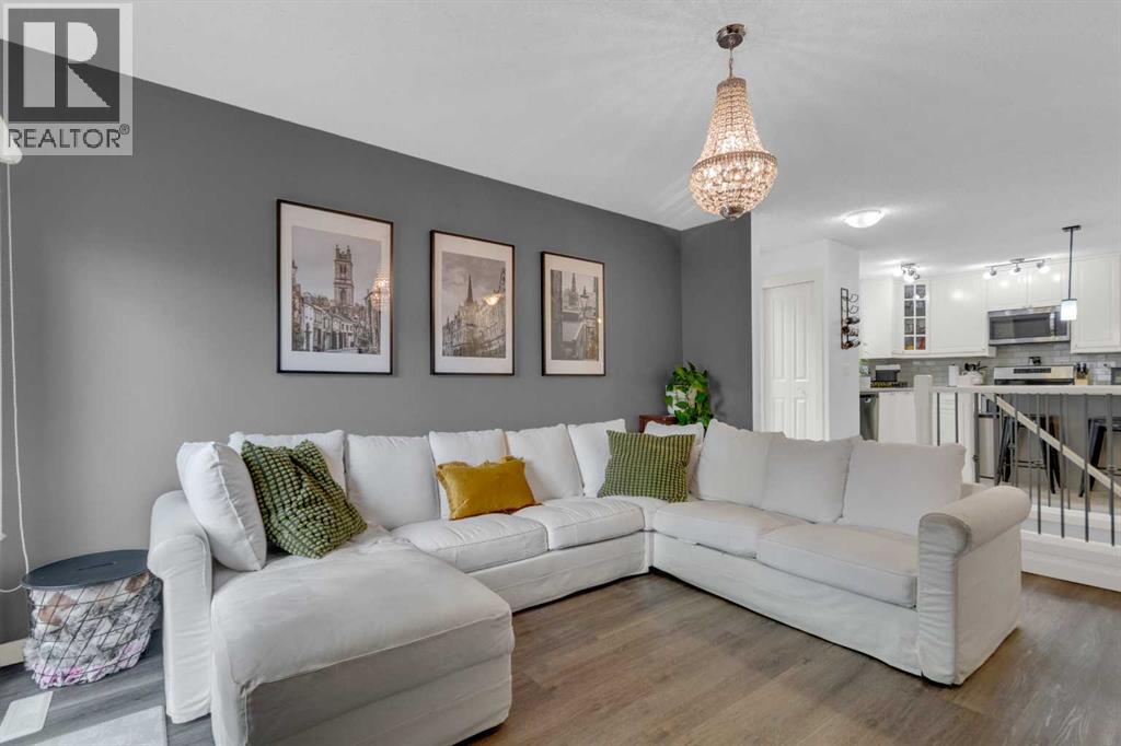 15 Woodglen Road SW - 14