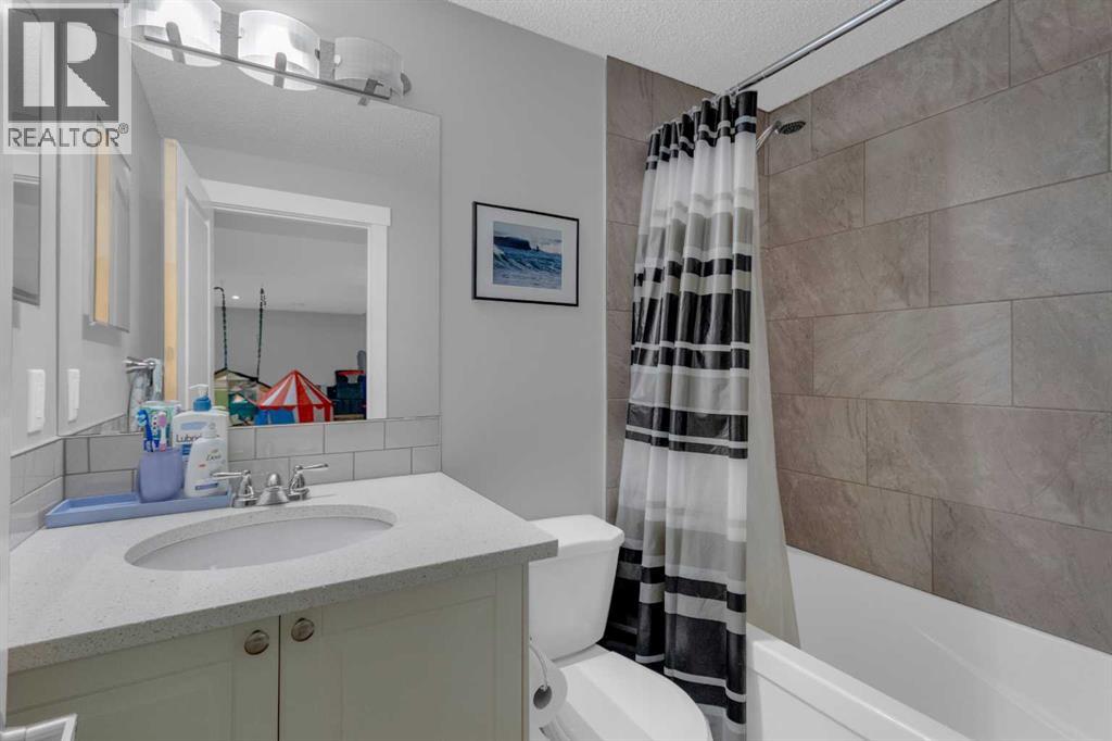 15 Woodglen Road SW - 27
