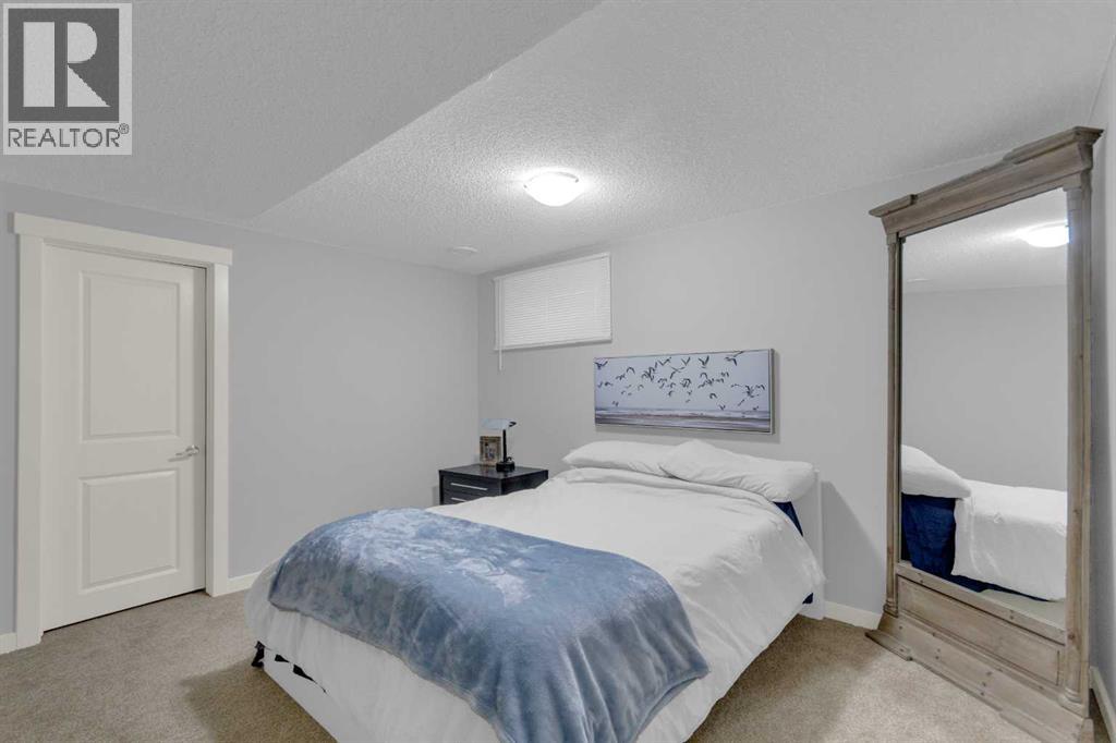 15 Woodglen Road SW - 26