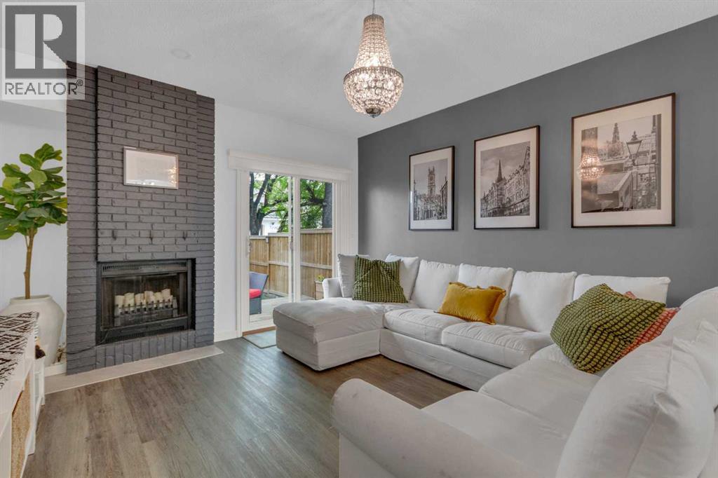 15 Woodglen Road SW - 13