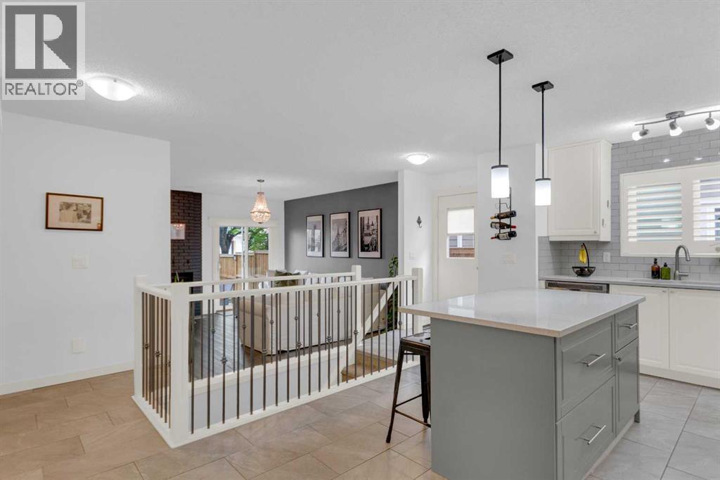 15 Woodglen Road SW - 8