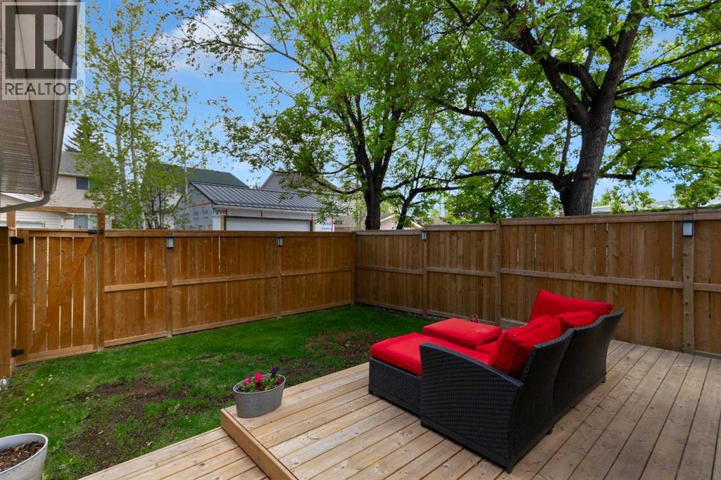 15 Woodglen Road SW - 29