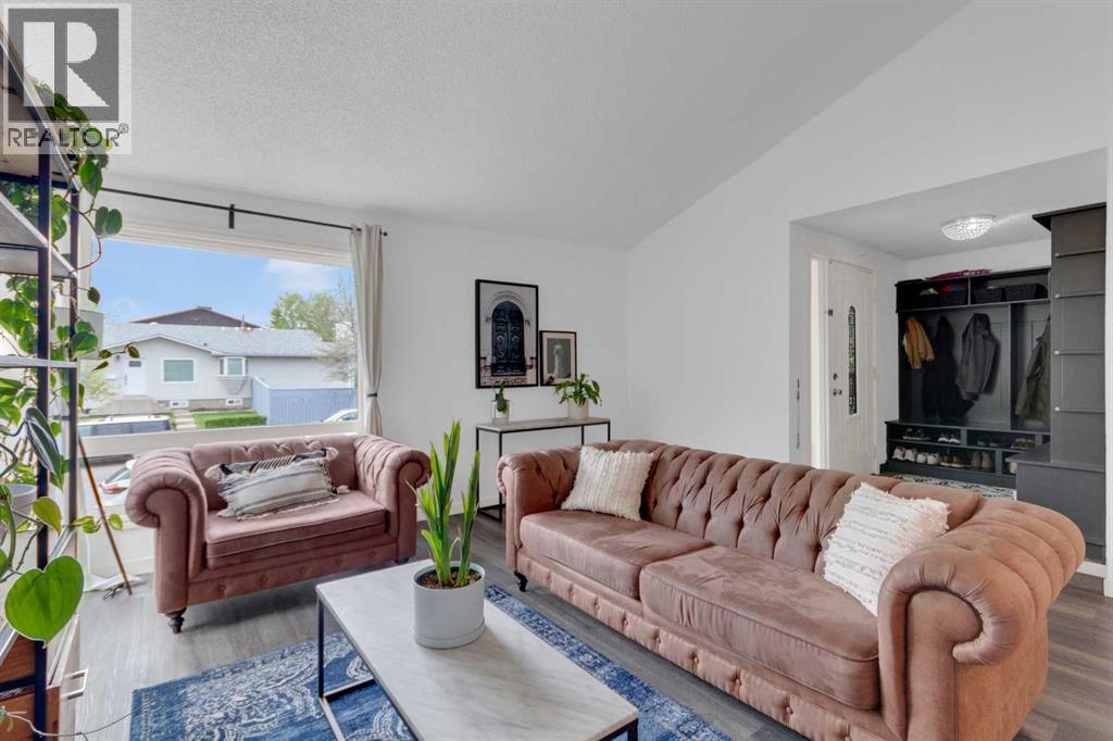 15 Woodglen Road SW - 6