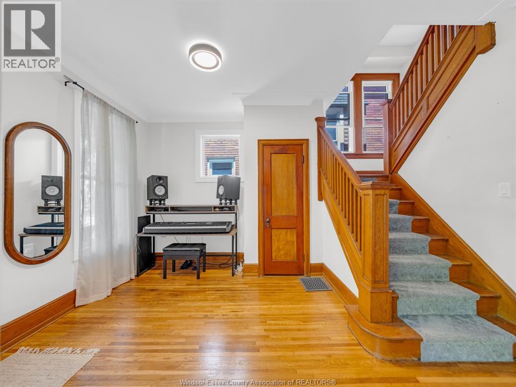 908 WINDERMERE ROAD - 14