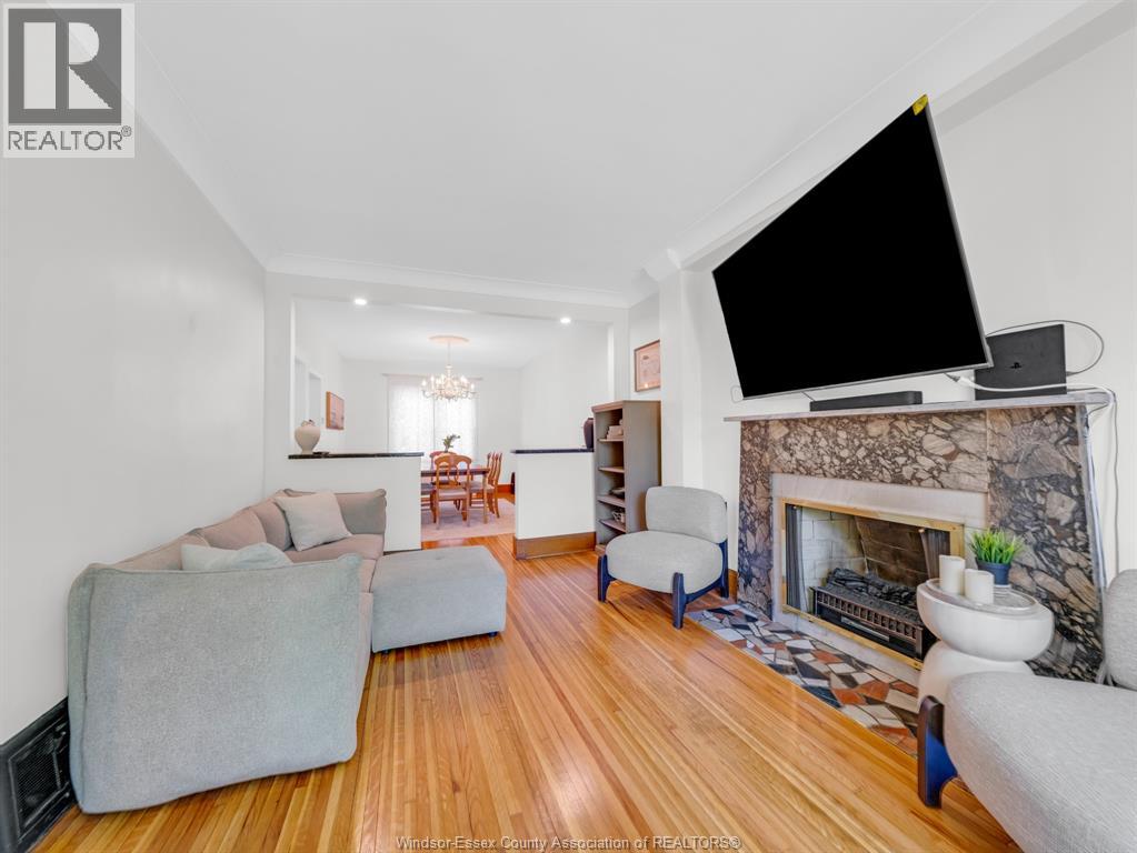 908 WINDERMERE ROAD - 18