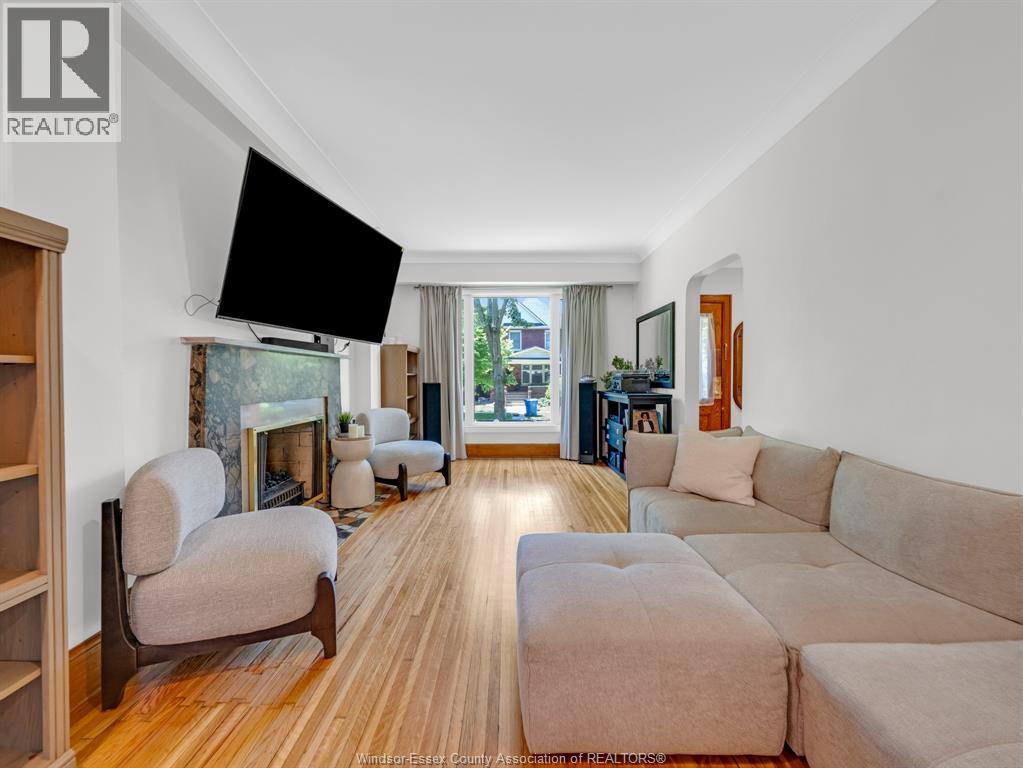 908 WINDERMERE ROAD - 20