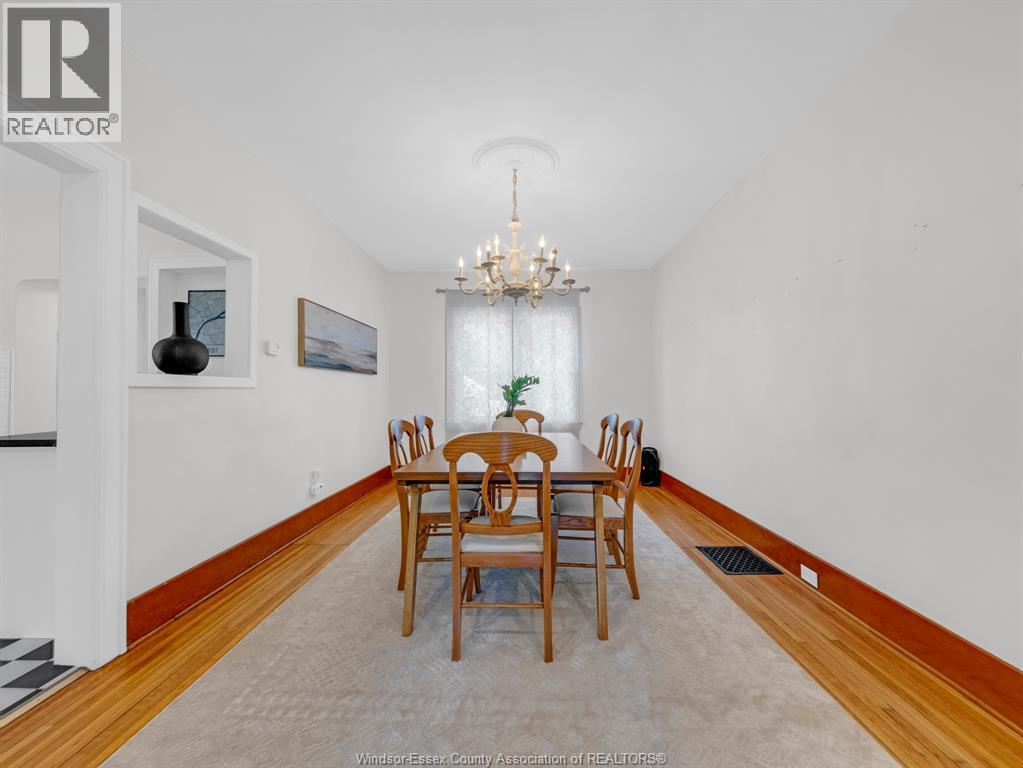 908 WINDERMERE ROAD - 21