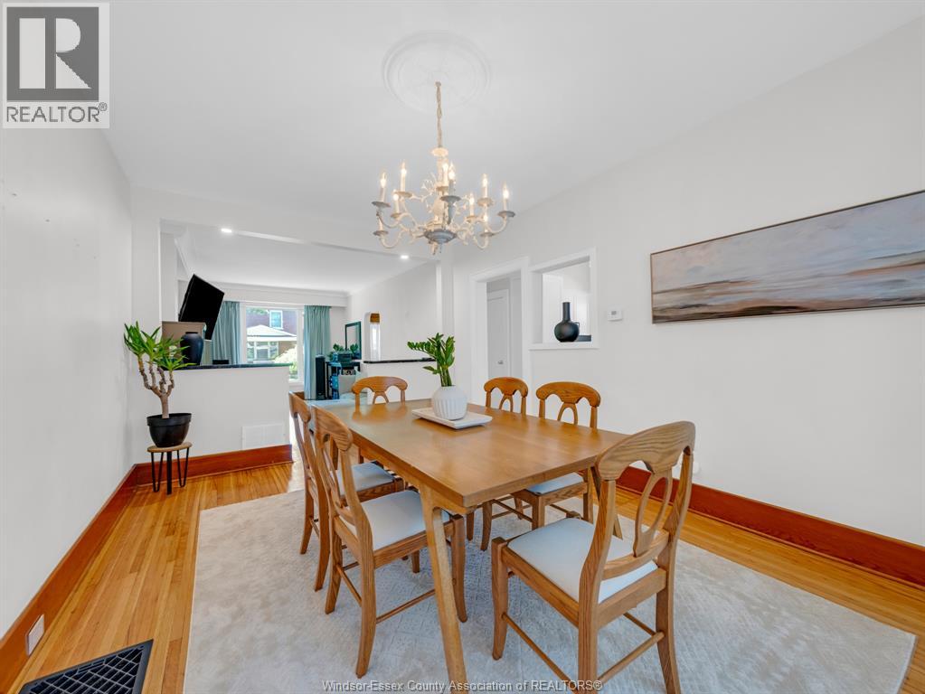 908 WINDERMERE ROAD - 22