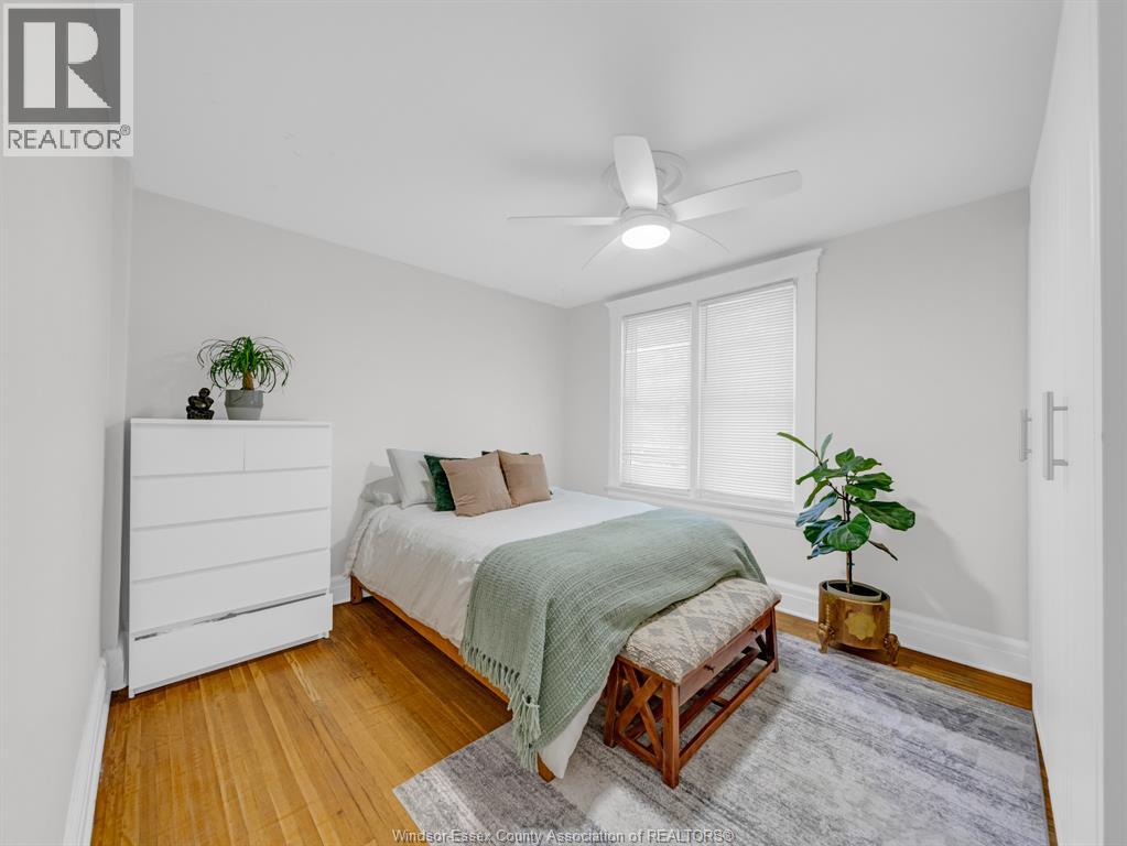 908 WINDERMERE ROAD - 27