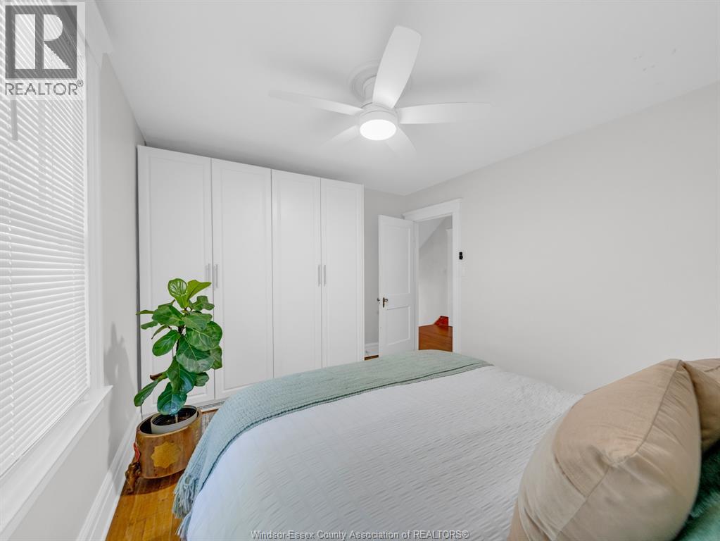 908 WINDERMERE ROAD - 28