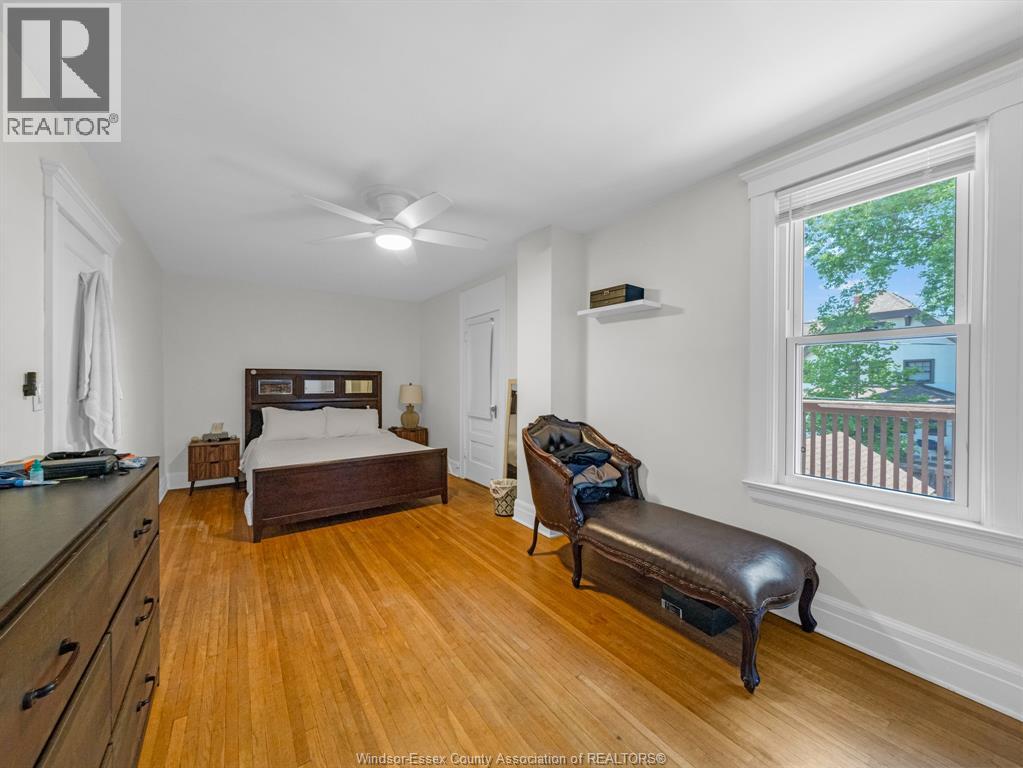 908 WINDERMERE ROAD - 34