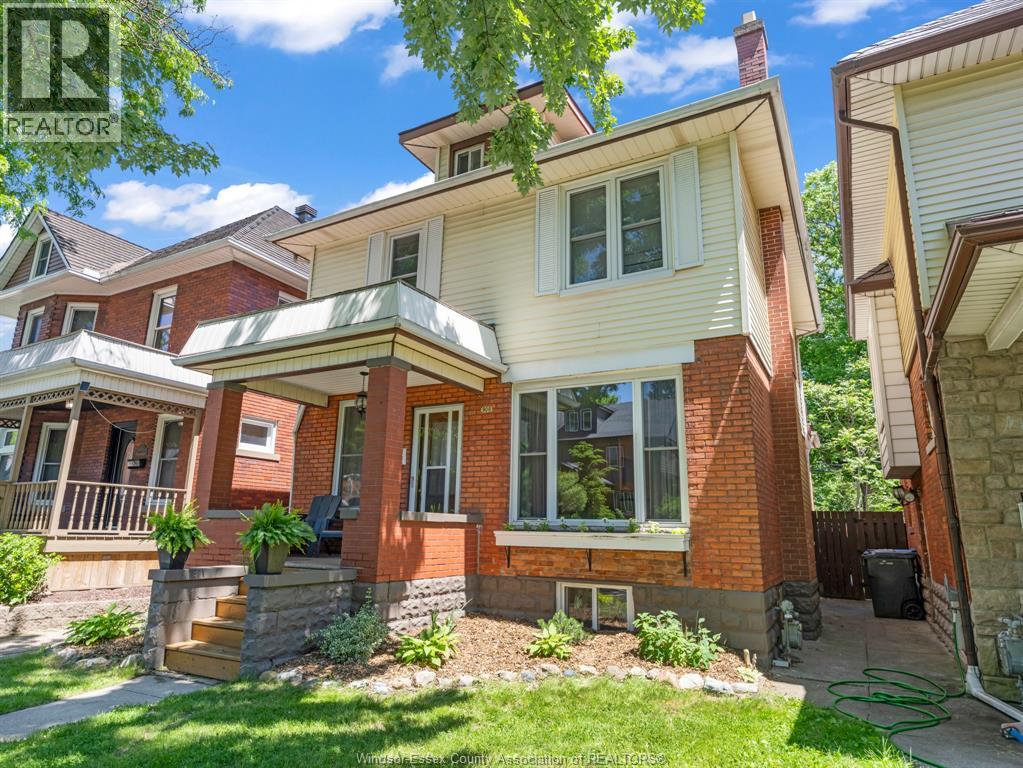 908 WINDERMERE ROAD - 6