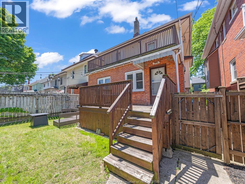 908 WINDERMERE ROAD - 8