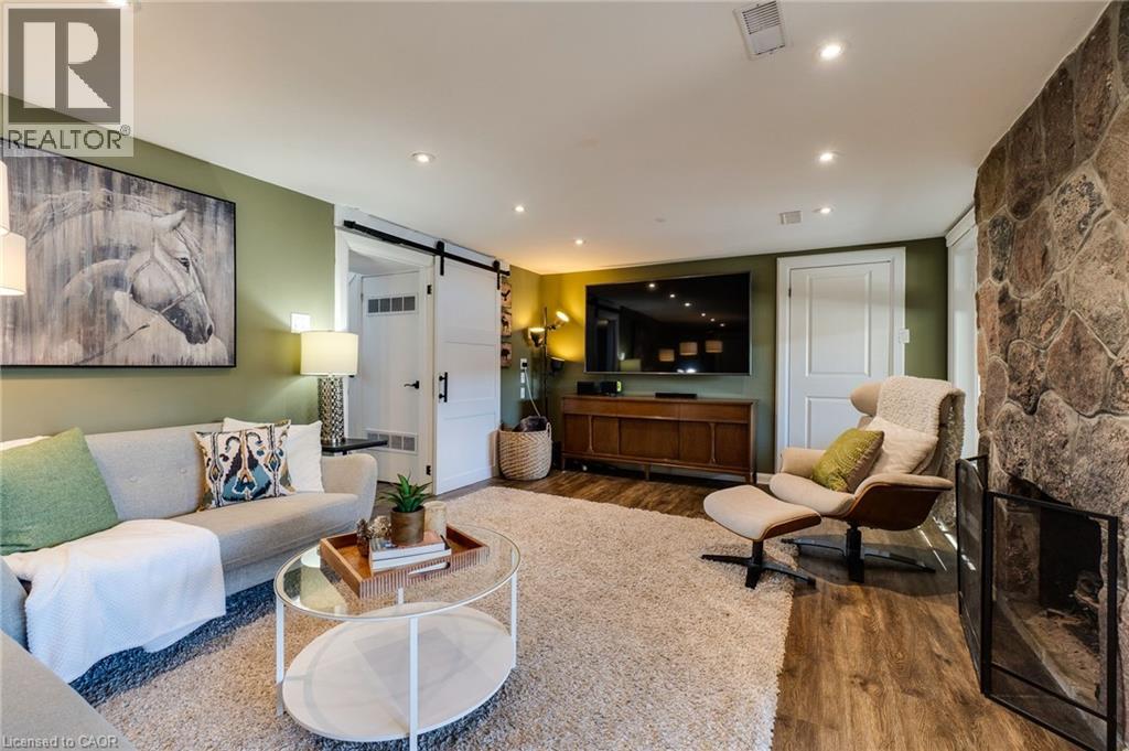 498 WICKLOW Road - 24