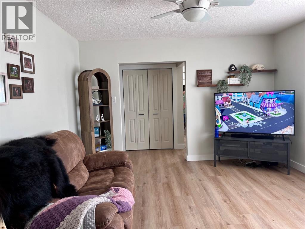 152 Lodgepole — photo 12