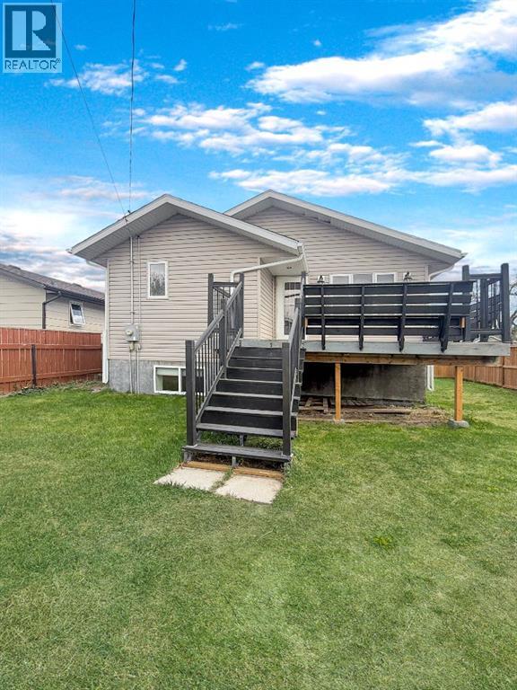 244 CRESCENT Avenue N — photo 34