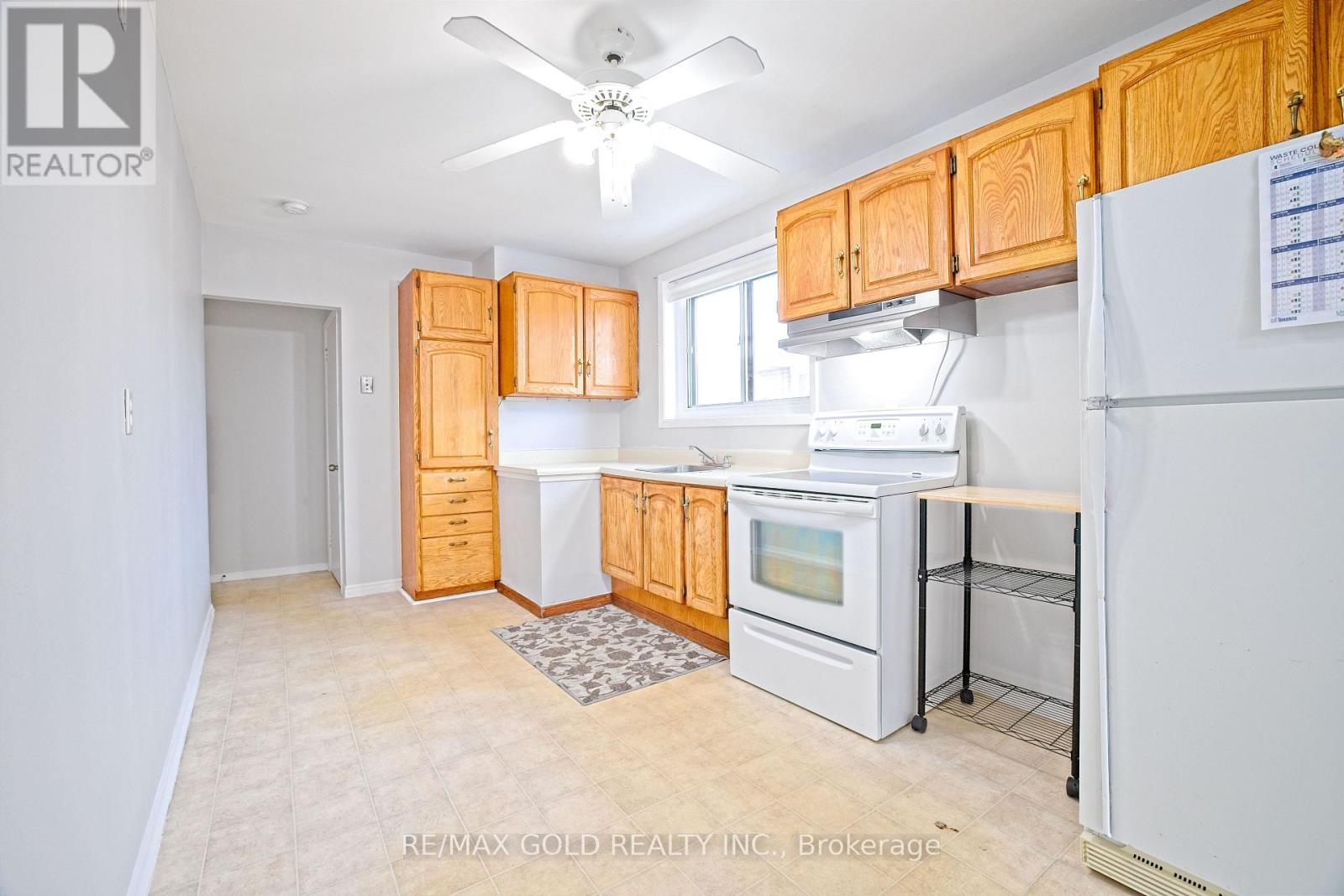 130 DUNCANWOODS DRIVE - 32