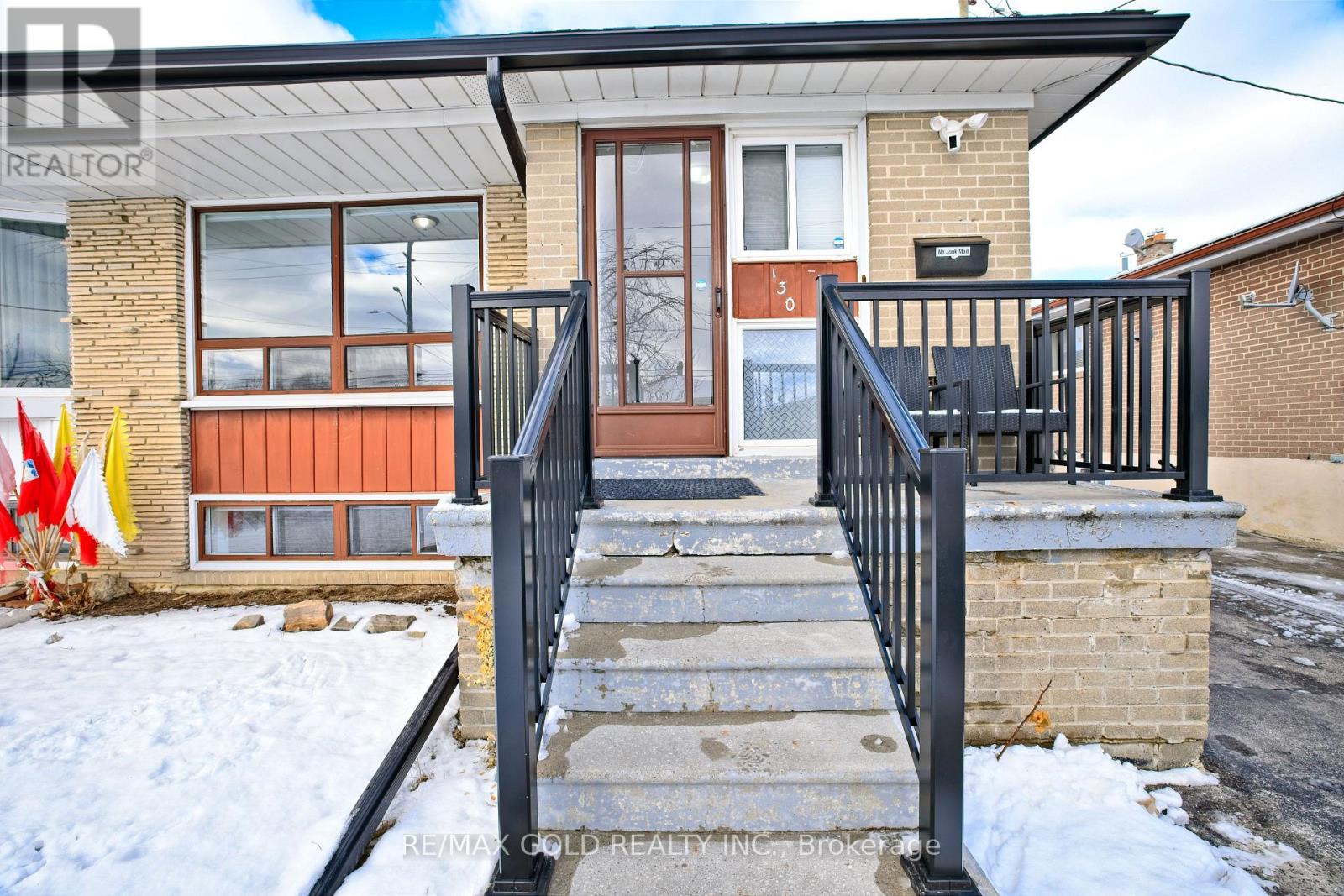 130 DUNCANWOODS DRIVE - 34