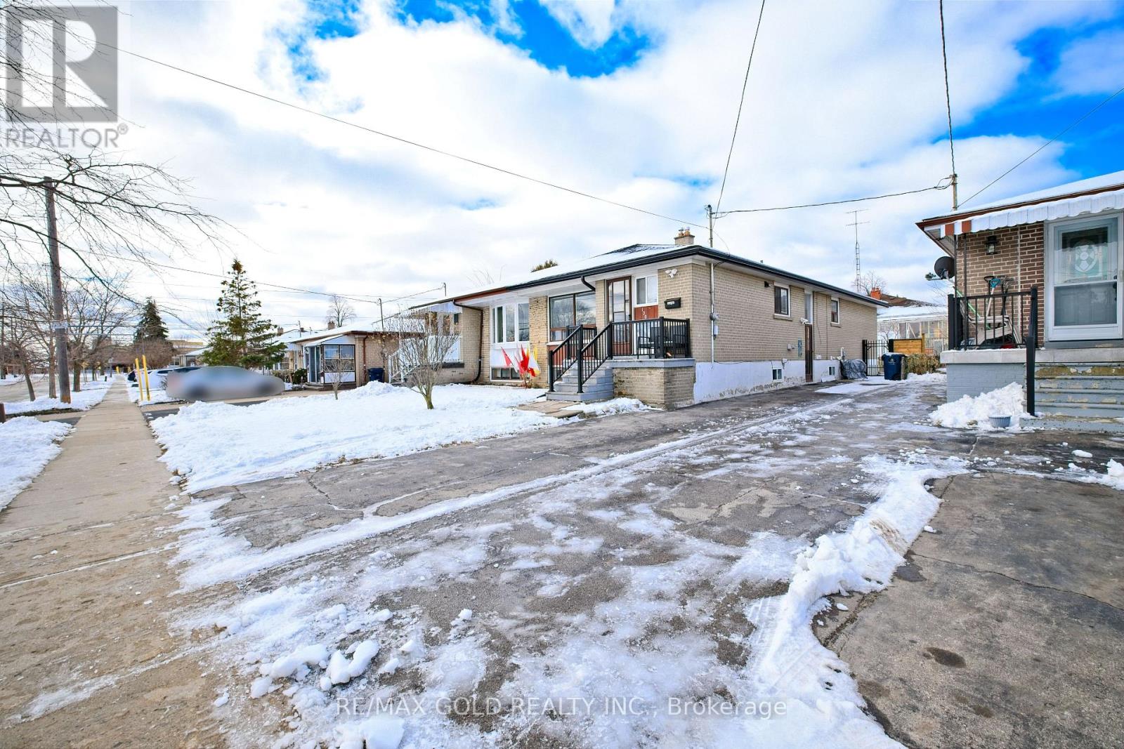 130 DUNCANWOODS DRIVE - 38