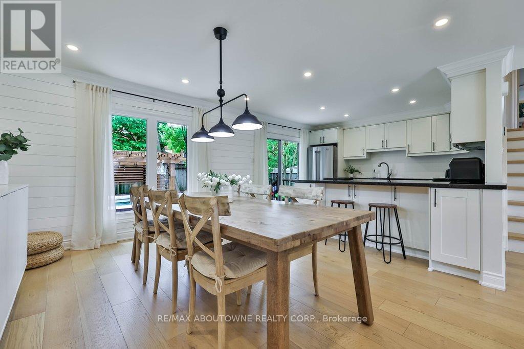 2478 CAVENDISH DRIVE - 15