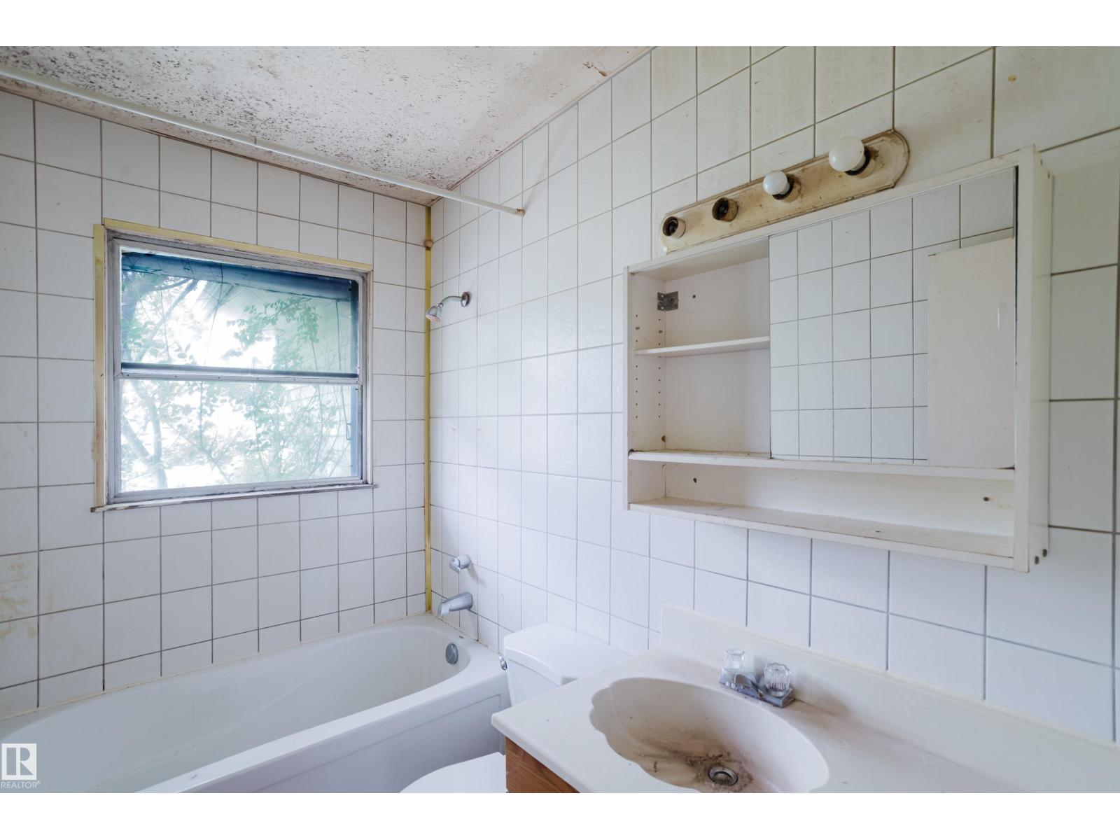12236 131 ST NW - 17