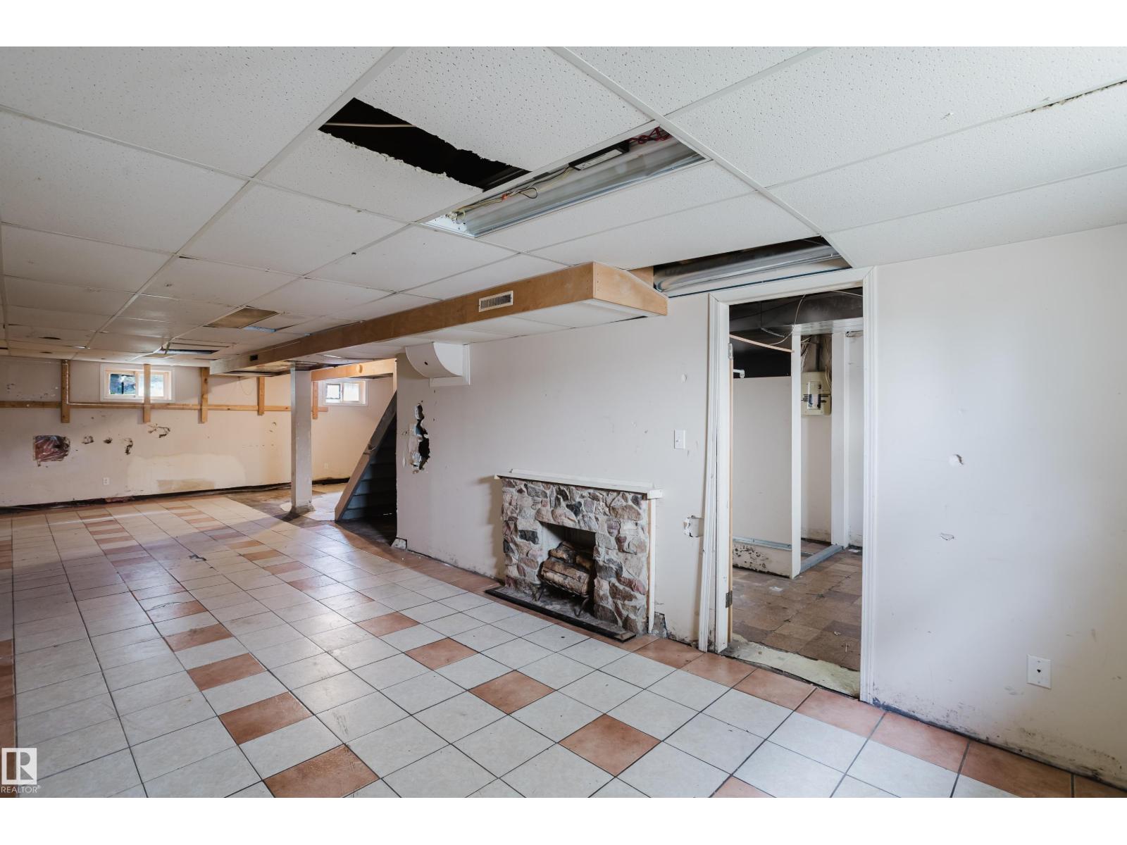 12236 131 ST NW - 29