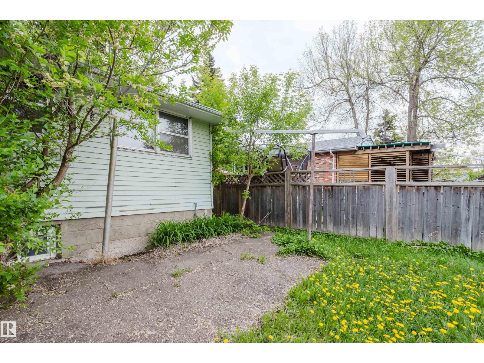 12236 131 ST NW - 39