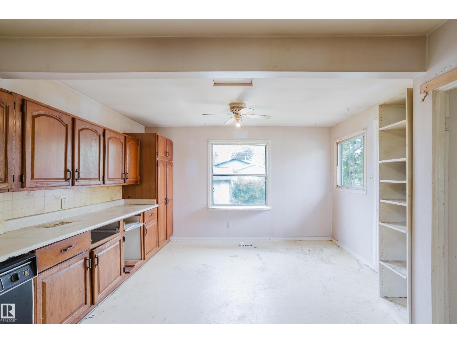 12236 131 ST NW - 8