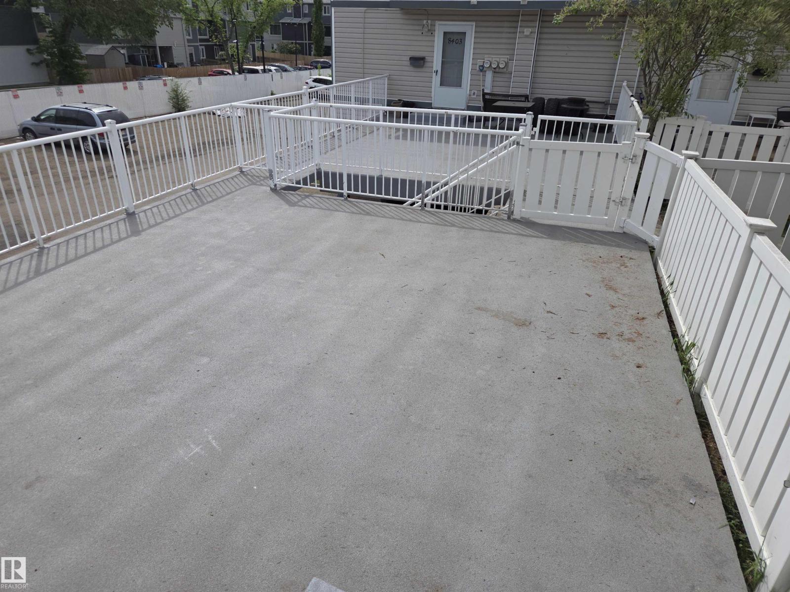 8433 29 AV NW - 11