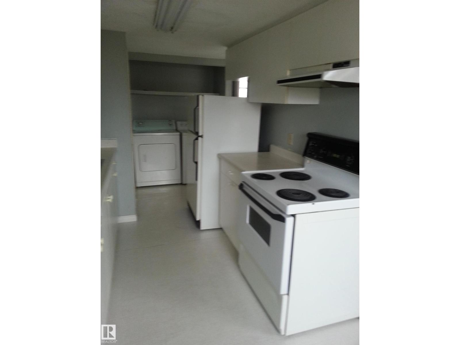 8433 29 AV NW - 5