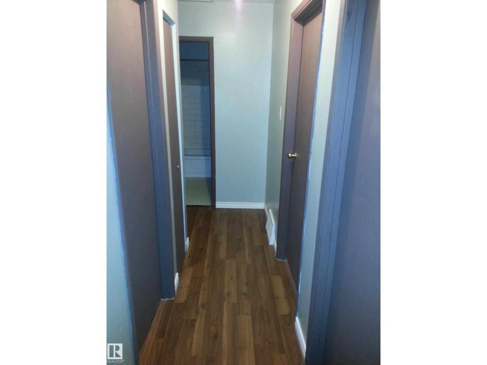 8433 29 AV NW - 6