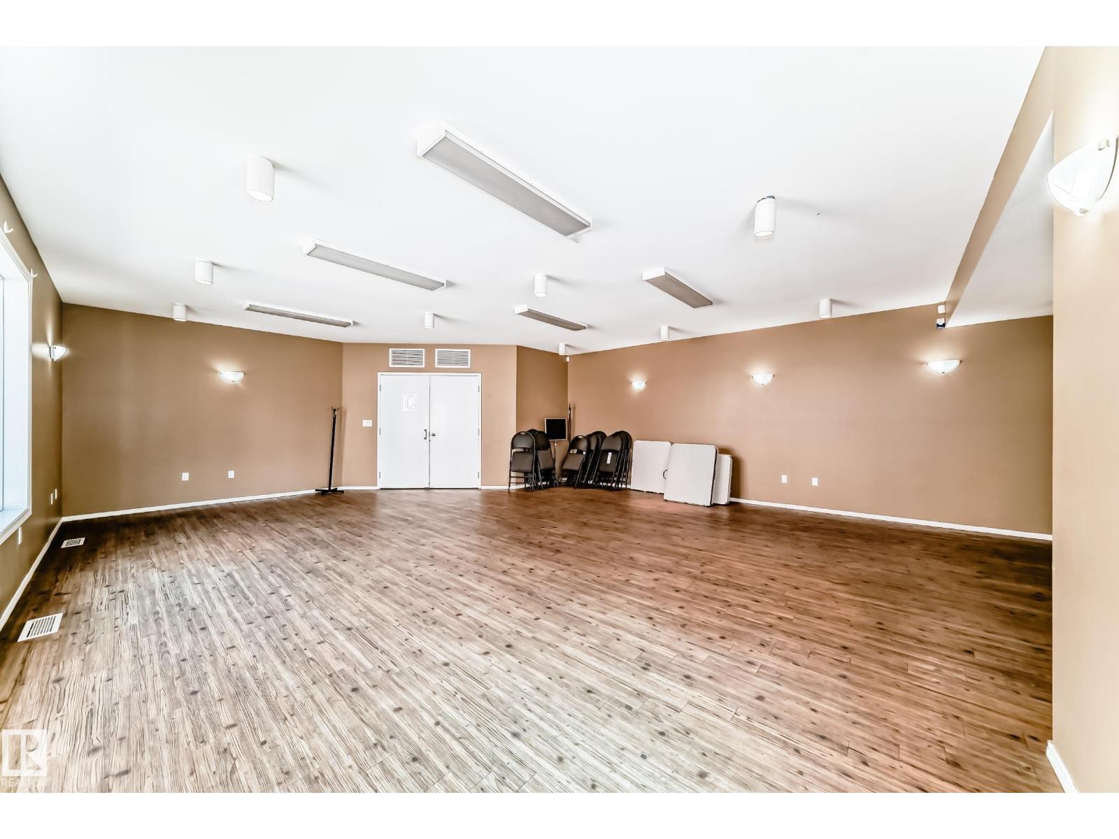 #220 4312 139 AV NW - 45