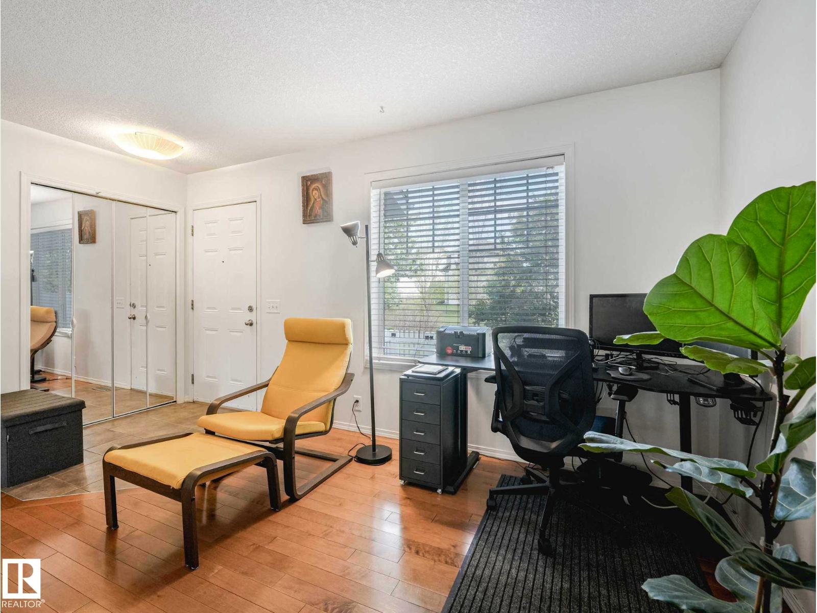#62 3075 Trelle CR NW NW - 11
