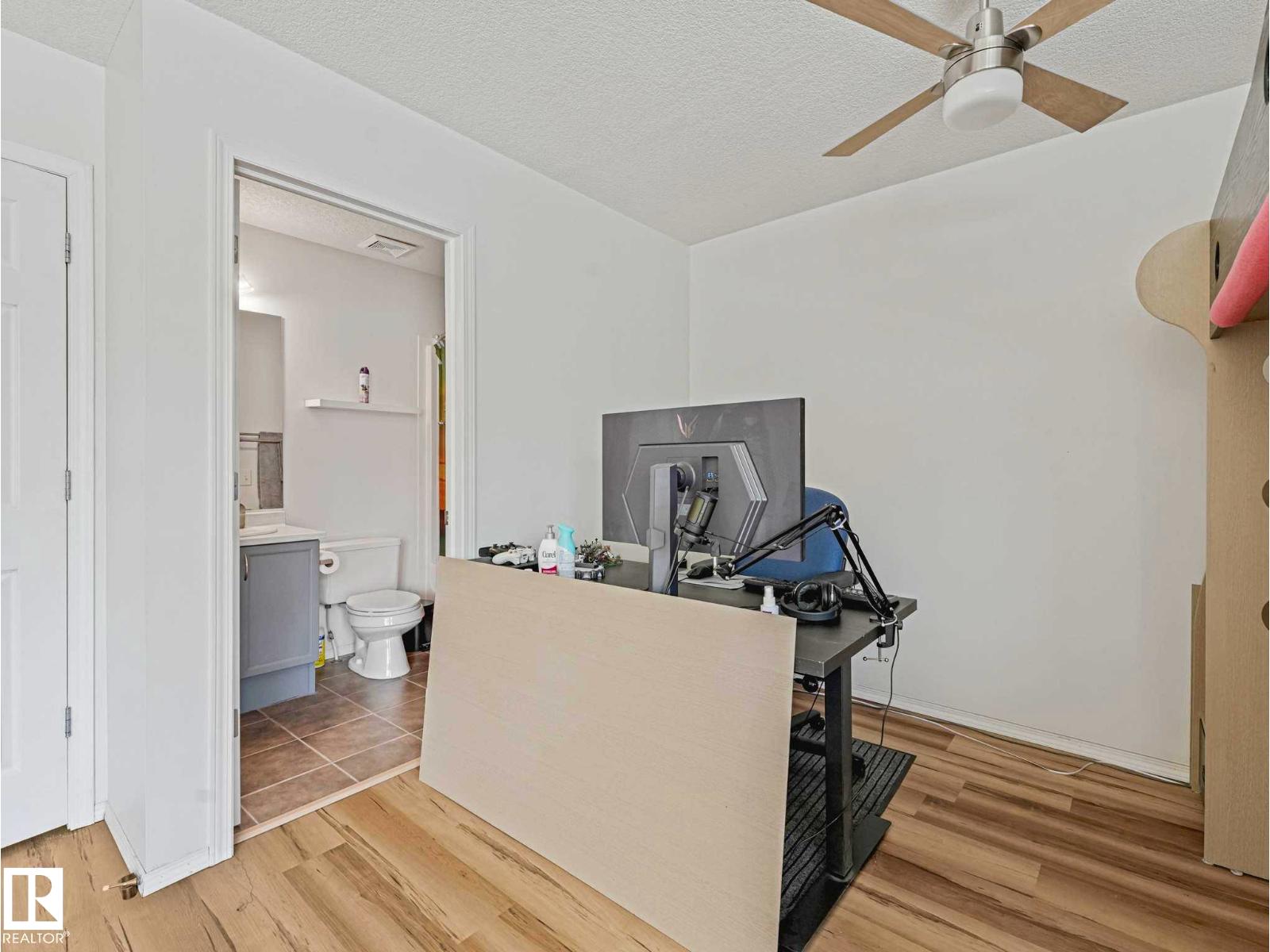 #62 3075 Trelle CR NW NW - 26