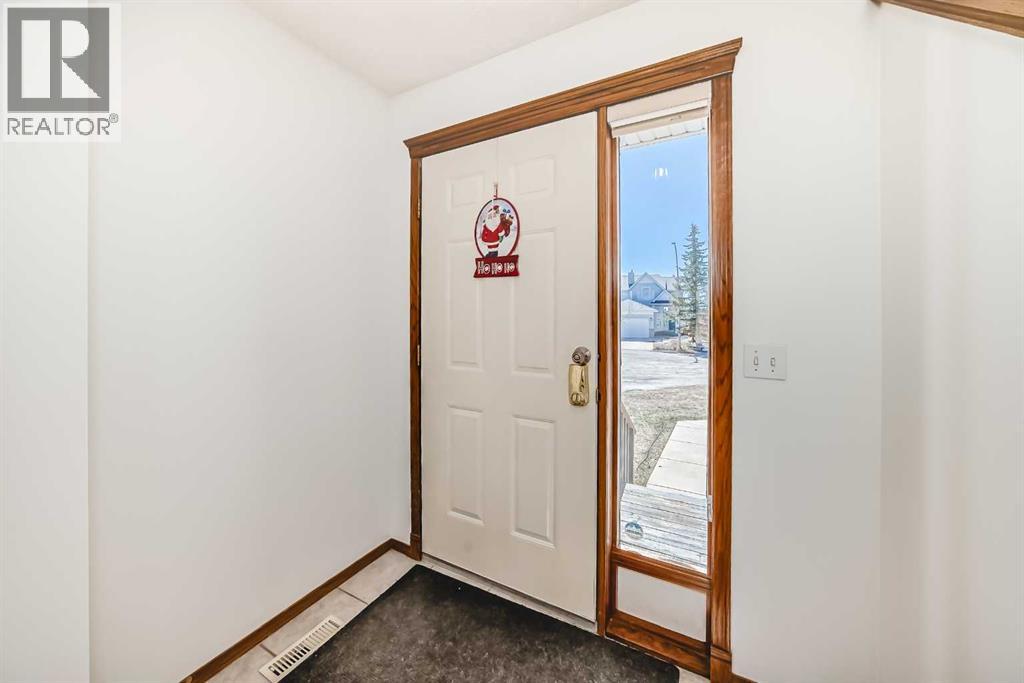 141 Arbour Crest Mews NW - 4