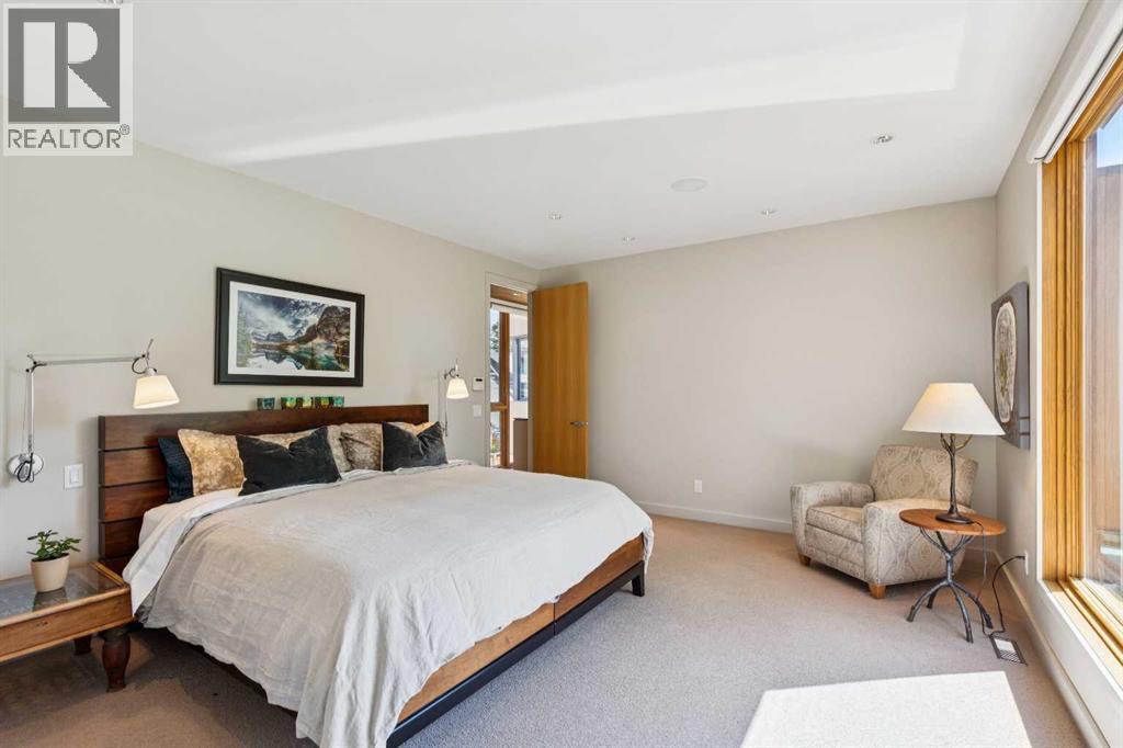 3038 4 Street SW - 30
