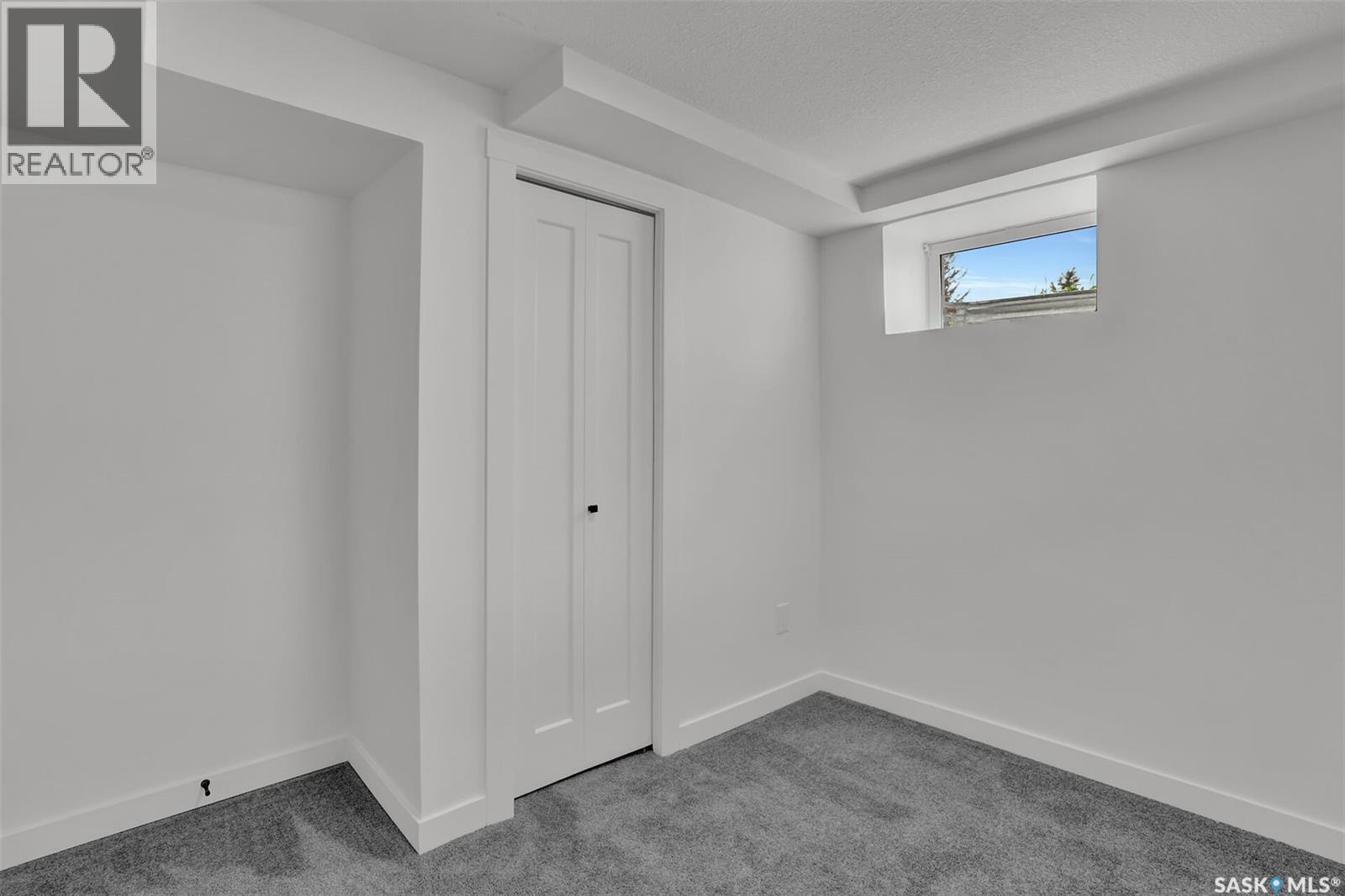 654 Aberdeen CRESCENT - 25