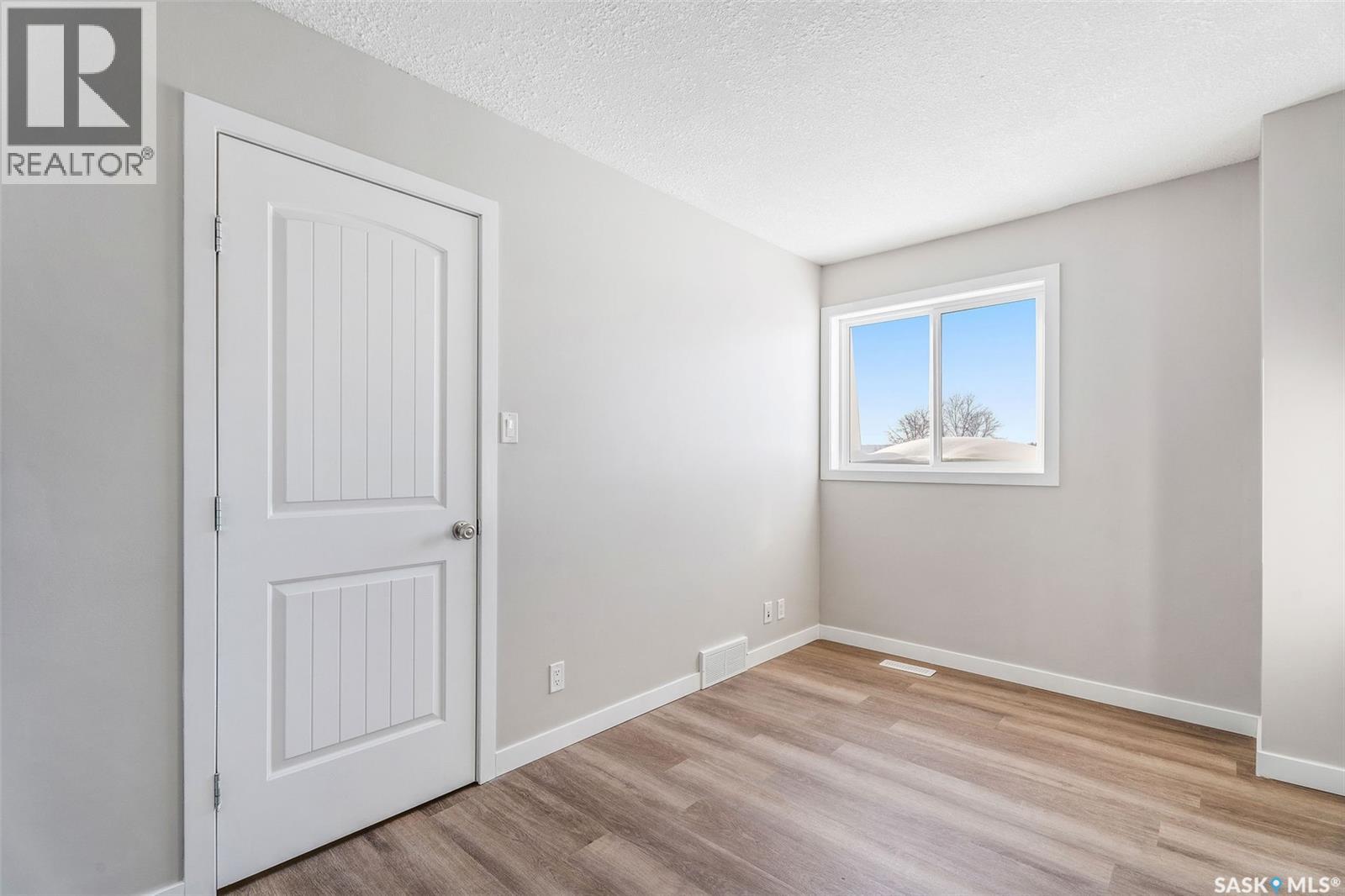 #2800 Dunn DRIVE - 18