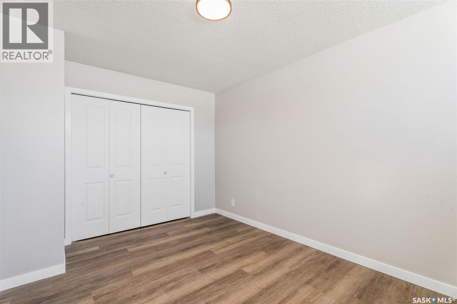 #2800 Dunn DRIVE - 22