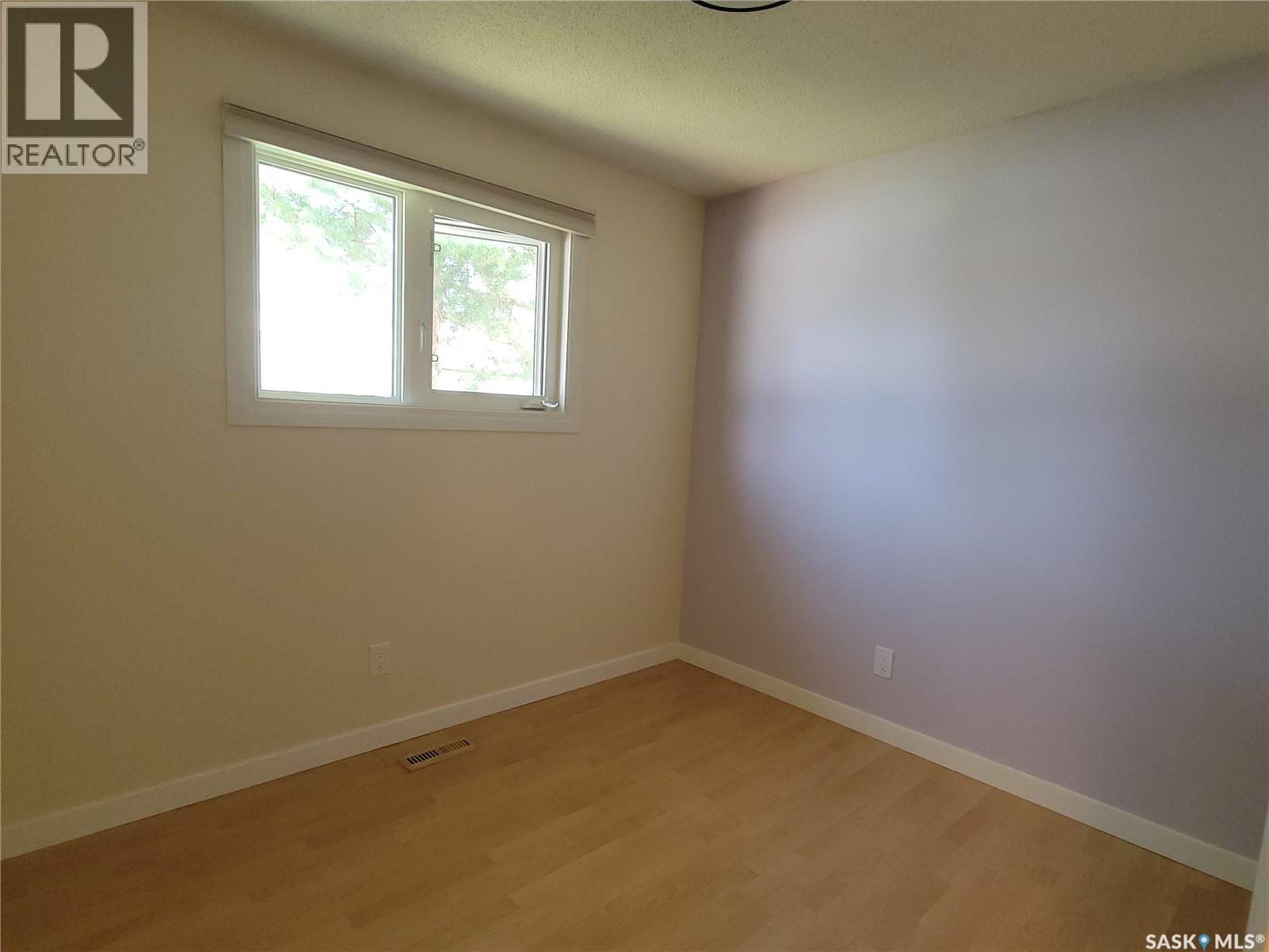 1621 GREIG AVENUE - 10