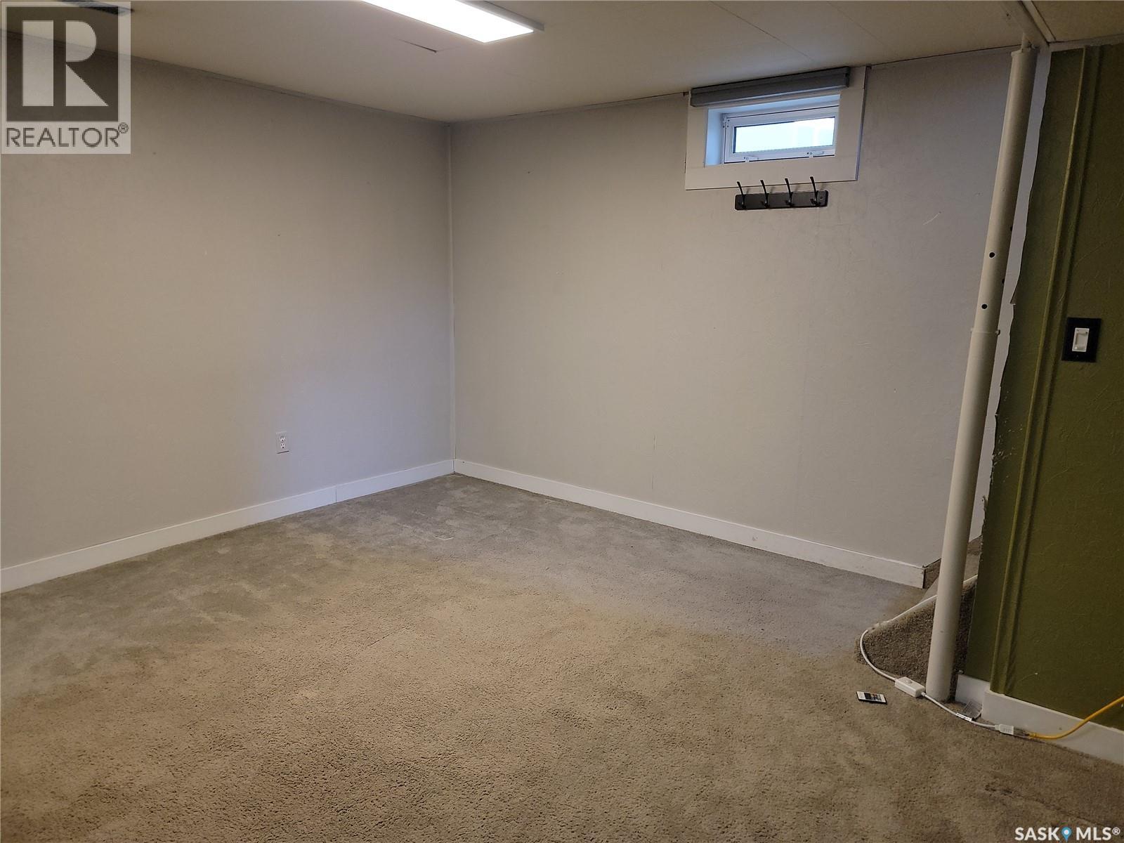 1621 GREIG AVENUE - 17