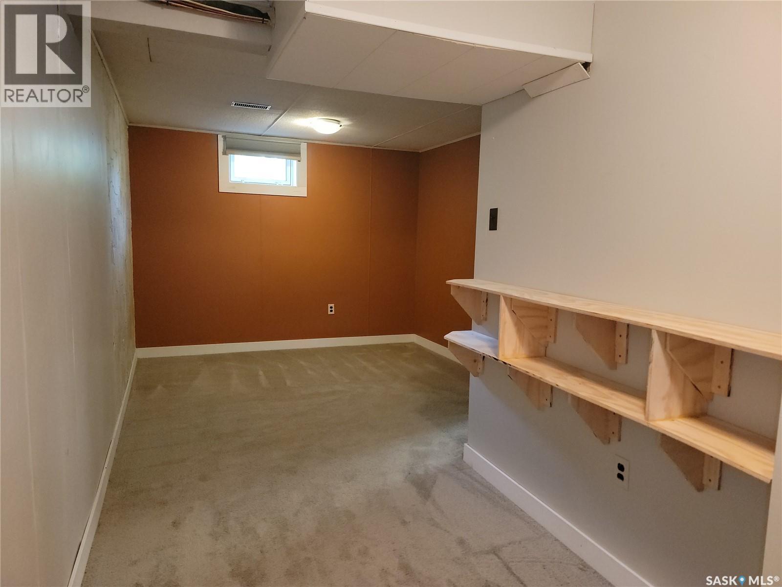 1621 GREIG AVENUE - 18
